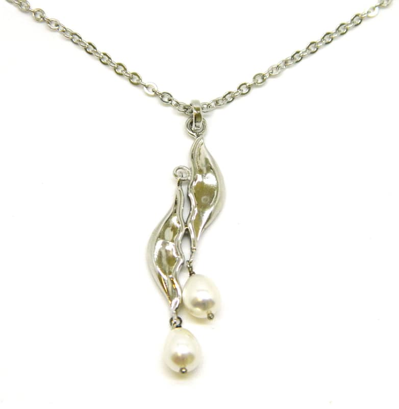 Pearlz Ocean Sterling Silver and White Freshwater Pearl Pendant Necklace